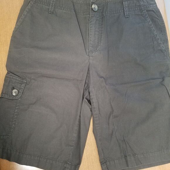 💕Liz Claiborne size 10 dark brown sloane cargo type shorts - Picture 1 of 5